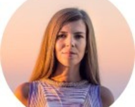 Roxana Chialda (Director, Strategic Accounts)